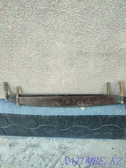 Saw two hand friendship  - photo 2