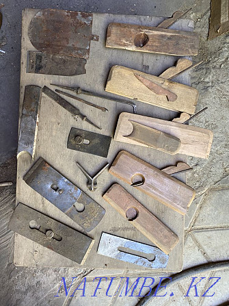 Sell carpentry tools (old)  - photo 3
