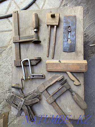 Sell carpentry tools (old)  - photo 2
