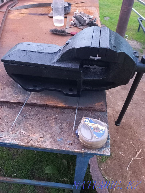 продам тиски советского производства Актобе - изображение 1