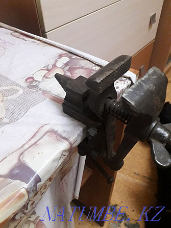 small vise for sale Kostanay - photo 1