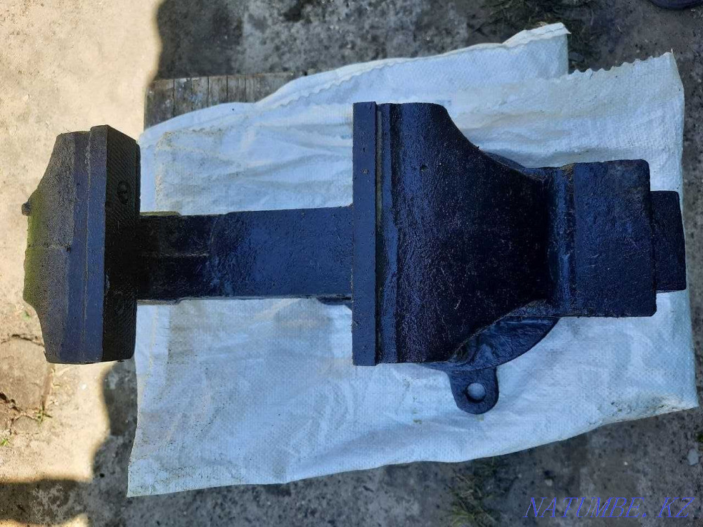 Продам тиски большие слесарные Семей - изображение 4