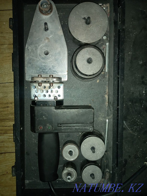 Iron for soldering plastic pipes  - photo 1