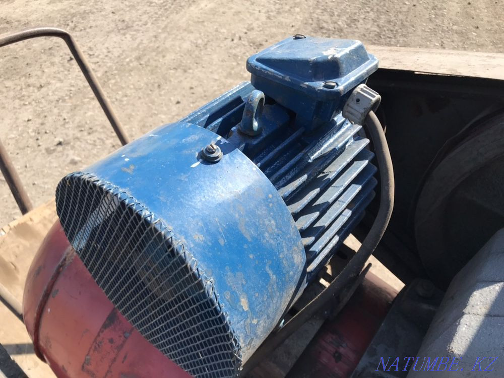 Construction compressor Petropavlovsk - photo 2