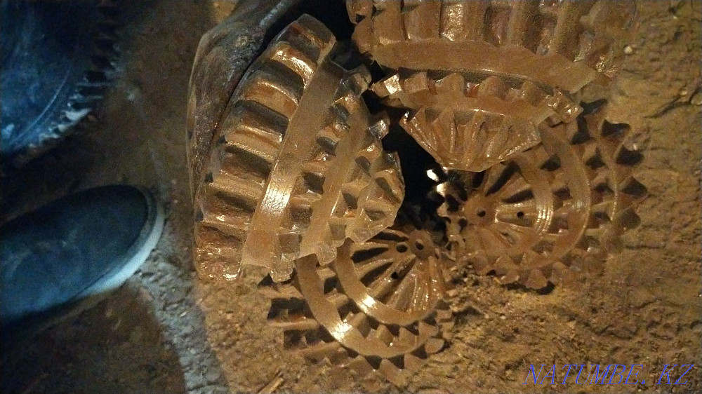 Продам долото четырех роликовое диаметр 295мм Семей - изображение 2
