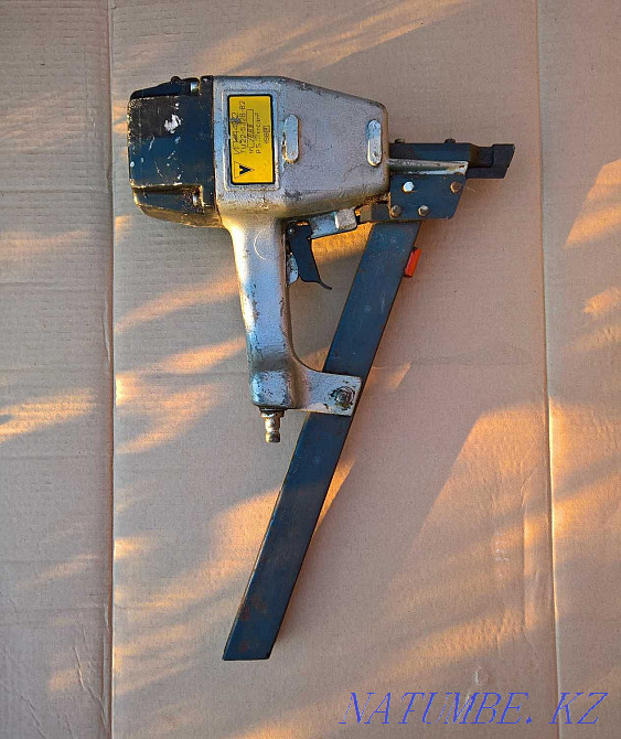Гвоздезабивной nucтoлeт ИП-4402 Петропавловск - изображение 1