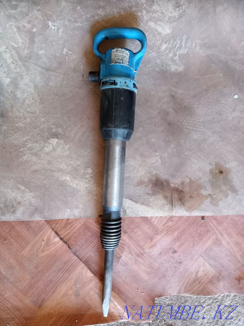 Jackhammer.  - photo 1