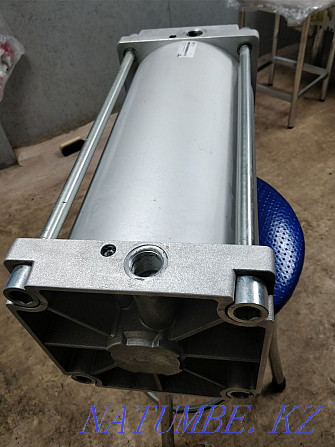 Pneumatic cylinder Camozzi 40M2L200A0300 Astana - photo 2