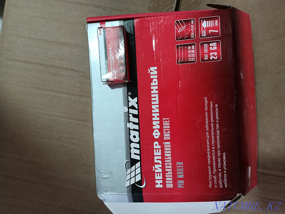 Pneumatic nailer with nails Aqtobe - photo 3