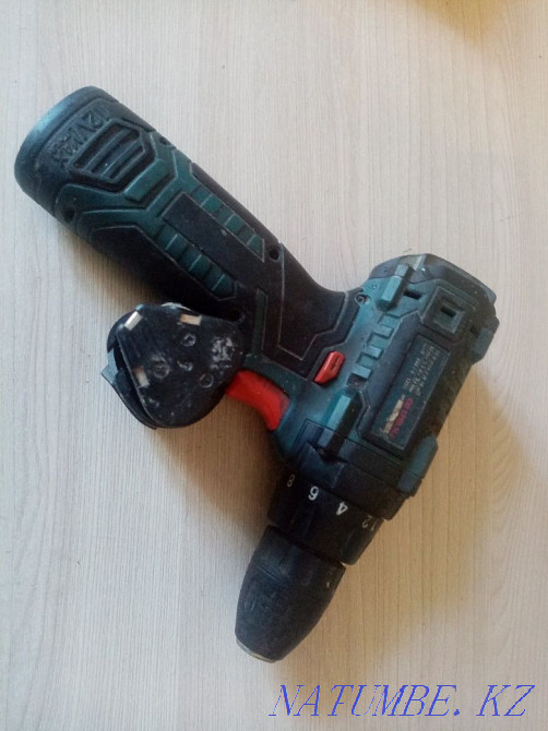 Drill screwdriver  - photo 2