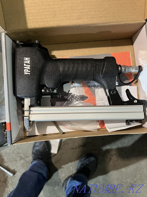 Pneumatic stapler  - photo 3