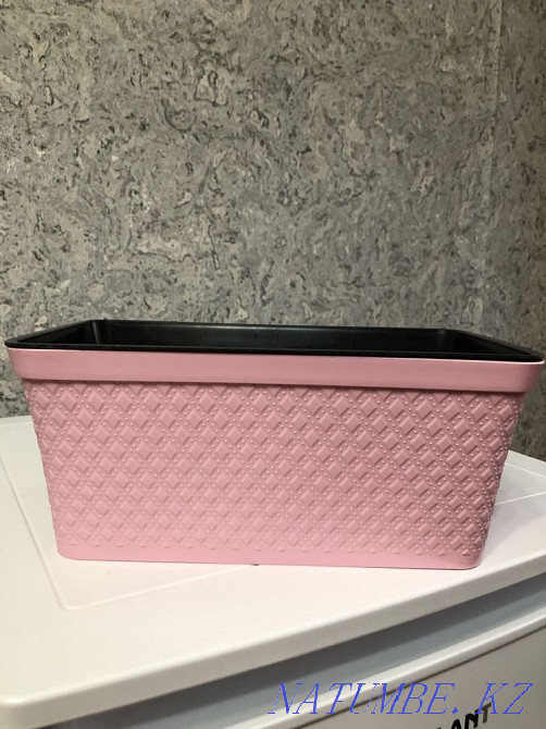 Цветочный горшок с кашпо Алматы - изображение 1