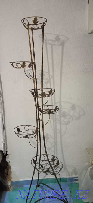 Подставка для цветов Кокшетау - изображение 1