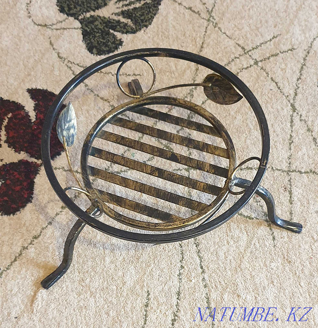 Кованная подставка для цветов Алматы - изображение 5