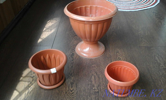 I will sell a vase for flowers (plastic) Ust-Kamenogorsk - photo 2