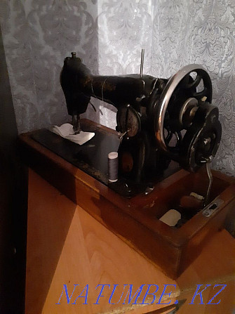 vintage sewing machine Semey - photo 2