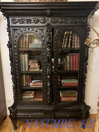 Luxurious antique bookcase! Thread! Early 19th century! Almaty - photo 1