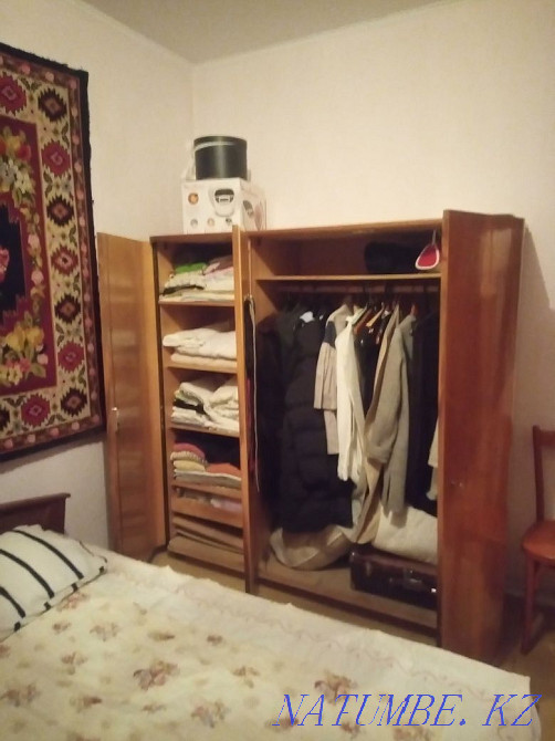 Old wardrobe, wood Almaty - photo 2
