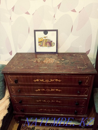Antique beautiful chest of drawers Almaty - photo 2