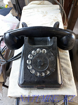 Ретро телефон 1950 годов выпуска Шымкент - изображение 1