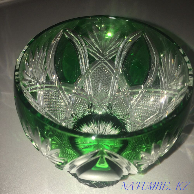 Faberge vase with engraving Almaty - photo 4