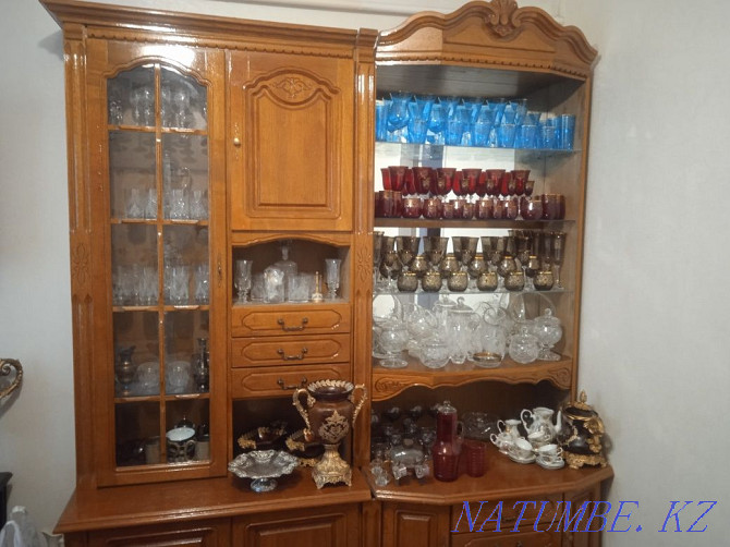 I am selling an antique. Natural wood, Romania. Almaty - photo 3