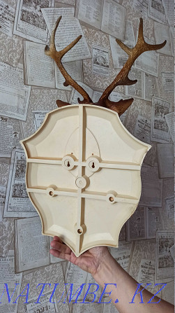 Hanger housekeeper deer vintage antique furniture. Almaty - photo 2