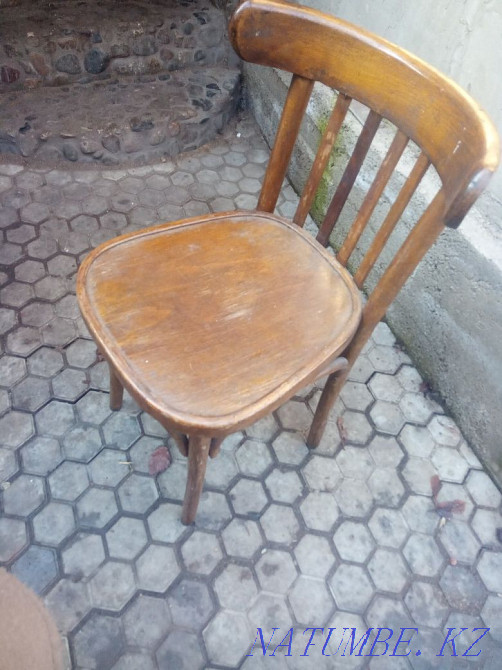 Стулья веские, XX век. Алматы - изображение 1