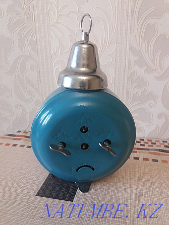 USSR alarm clock Almaty - photo 3