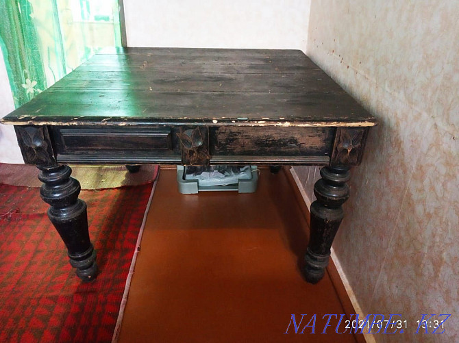 Антикварный стол Петропавловск - изображение 3