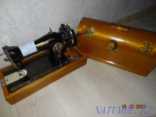 Sewing hand machine 1960 Almaty - photo 2