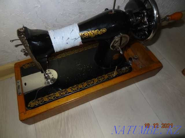 Sewing hand machine 1960 Almaty - photo 4