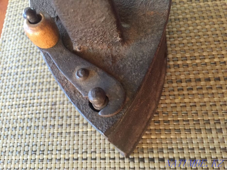 Продам утюг, раритет! Дорого! Уральск - изображение 8