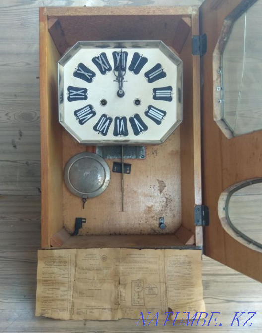 Wall clock with a fight Yantar118151,1983 Shymkent - photo 2