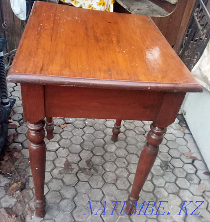 Table vintage Almaty - photo 1