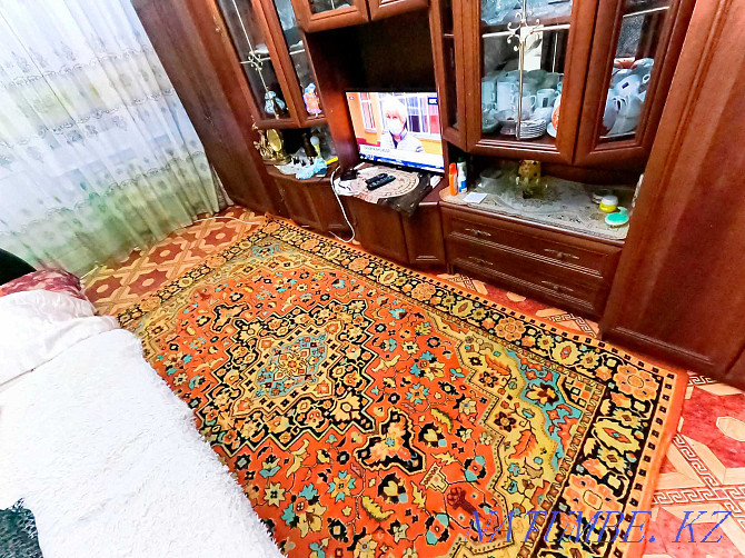 Sell carpet large size 3-2 used red Almaty - photo 2