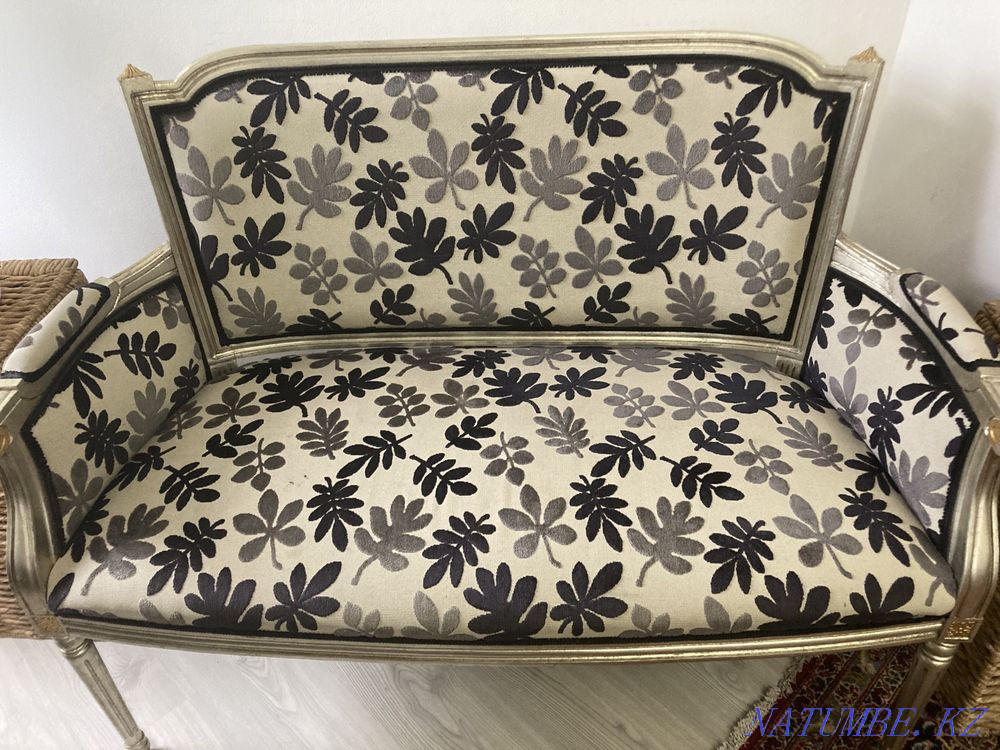 Продается антикварный гарнитур Алматы - изображение 1