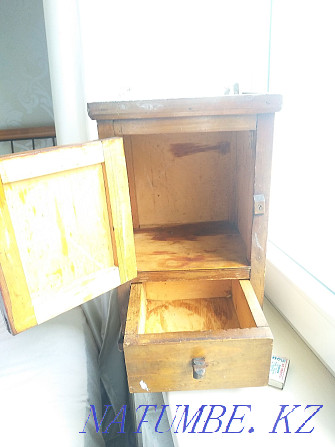 Шкафчик старинный навесной Алматы - изображение 6