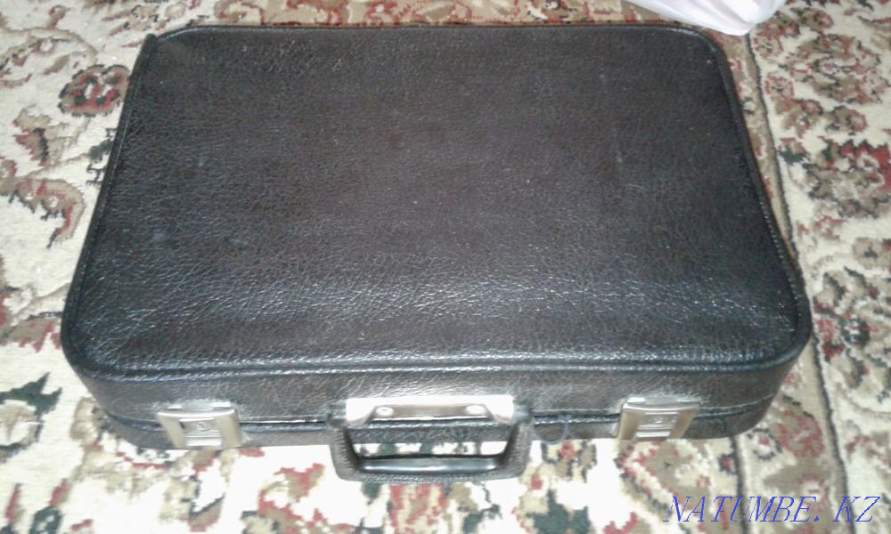 Дипломат кожаный Атырау - изображение 1