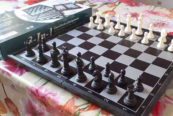 Продам новые шахматы , нарды и шашки 3 в 1 - Росиия . Х Муткенова