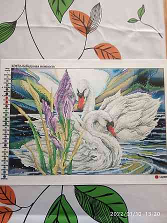 Лебеди картина из бисера Петропавловск
