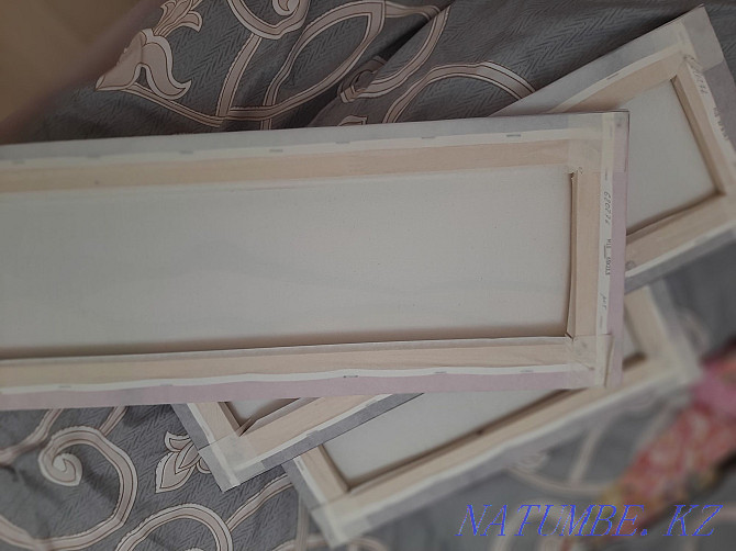 Modular paintings in grey, pink and purple on wooden frames Astana - photo 4