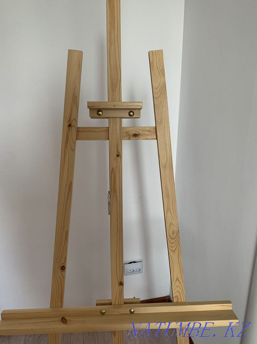 new easel for sale  - photo 2