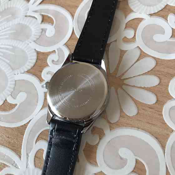 CASIO women's watch with leather strap in excellent condition! Astana