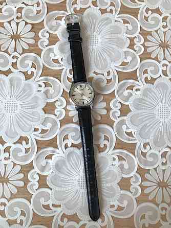 CASIO women's watch with leather strap in excellent condition! Astana