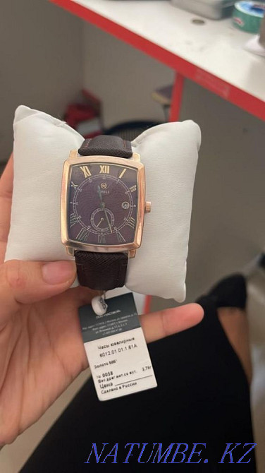 Часы наручные, золотые мужские  - изображение 1