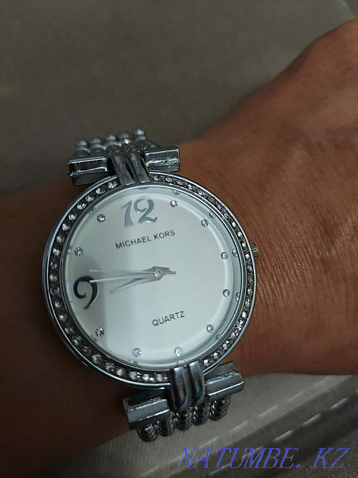 Часы наручные Michael Kors Алматы - изображение 4