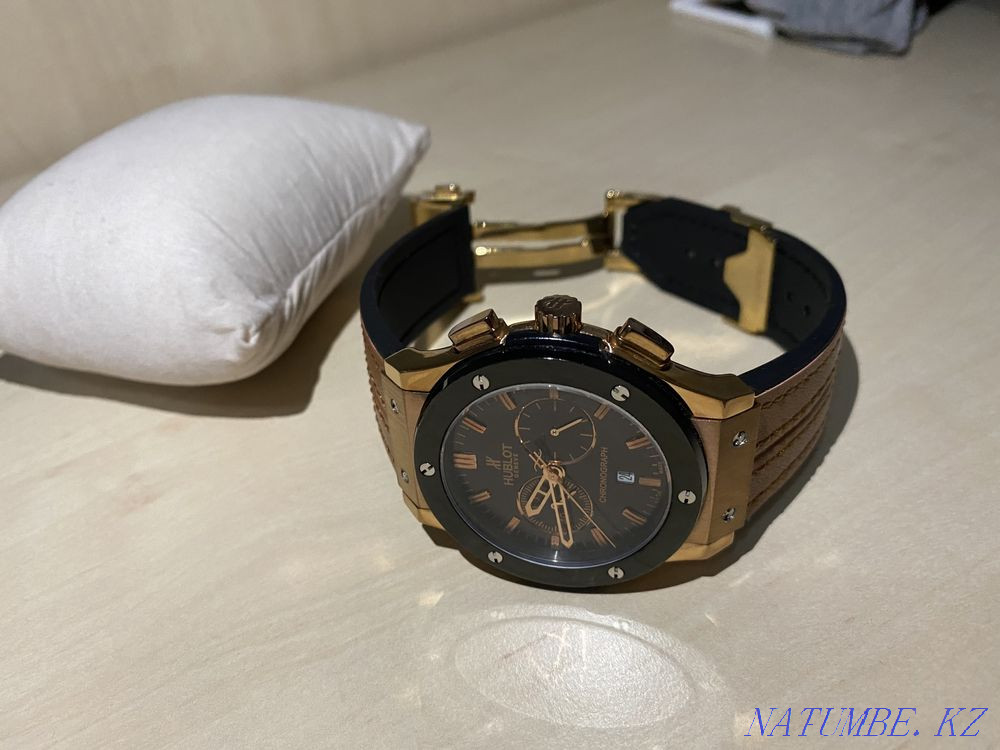 Наручные часы Hublot  - изображение 1
