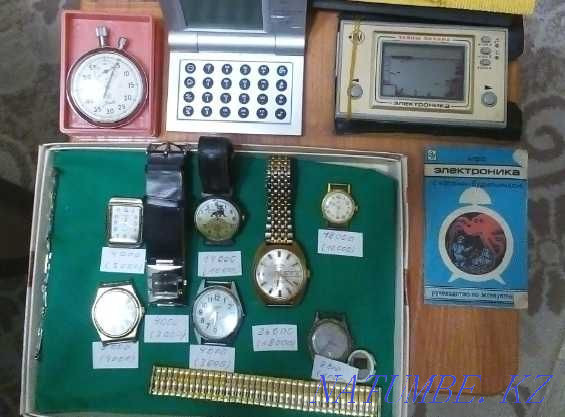 Часы наручные, карманные, настольные времен СССР и другие Уральск - изображение 1