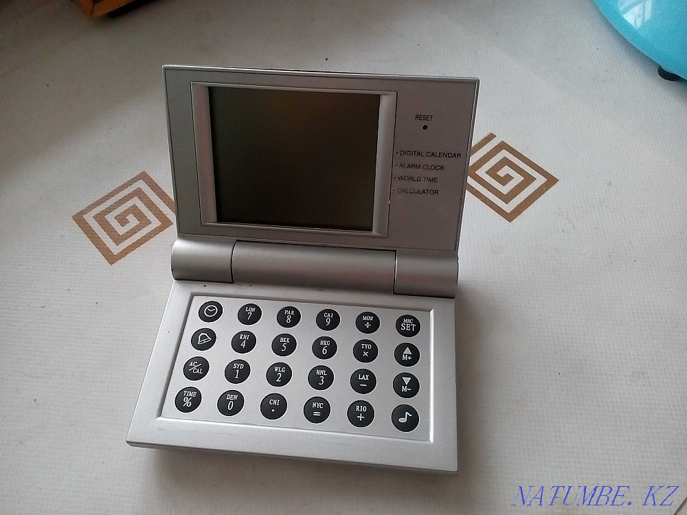 КСРО кезіндегі білезік, қалталы, үстелдік сағаттар және т.б  Орал - изображение 5